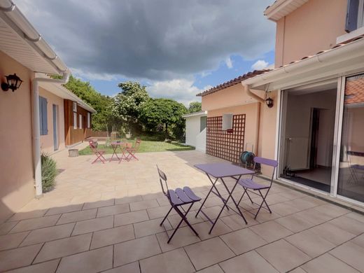 منزل ﻓﻲ Floirac (Gironde), Gironde