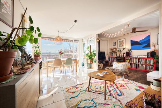 아파트 / Annecy, Haute-Savoie