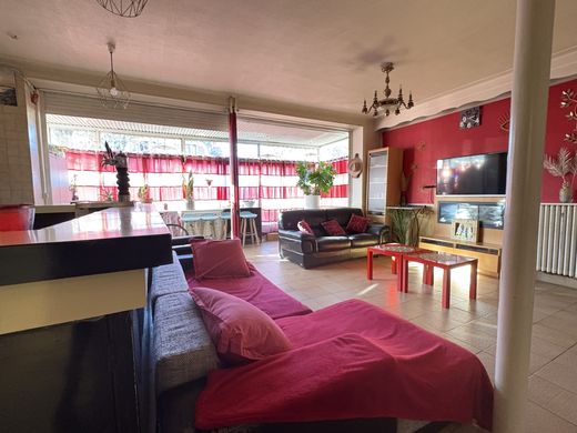 Apartament w Joinville-le-Pont, Val-de-Marne