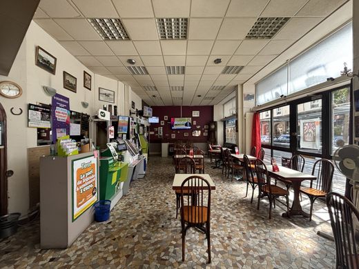 호화 저택 / Vichy, Allier