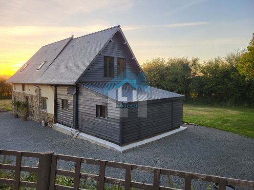 Maison de luxe à Percy, Manche