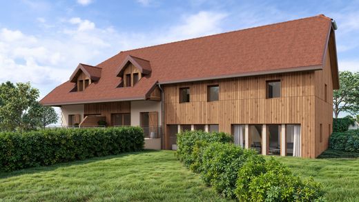 Nâves-Parmelan, Haute-Savoieの高級住宅