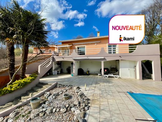 Luxury home in Hauterives, Drôme