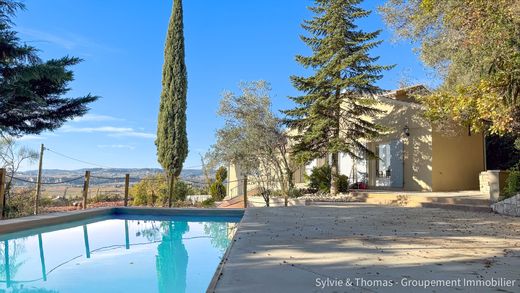 Luxury home in Séguret, Vaucluse