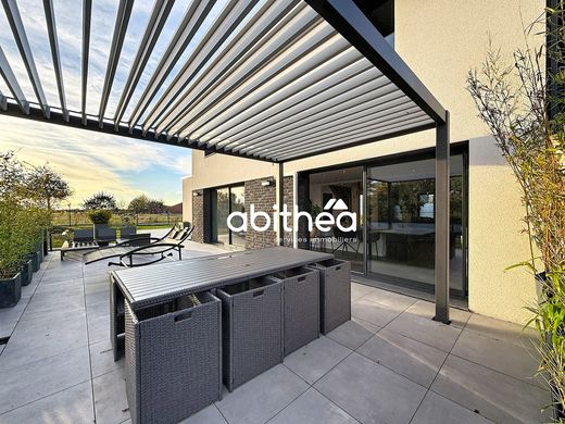 Luxus-Haus in Dainville, Pas-de-Calais