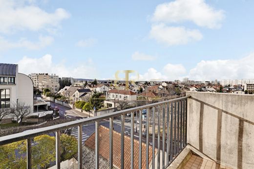 Appartement in Rueil-Malmaison, Hauts-de-Seine