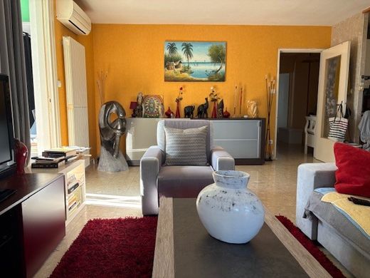 Apartment / Etagenwohnung in La Grande-Motte, Hérault