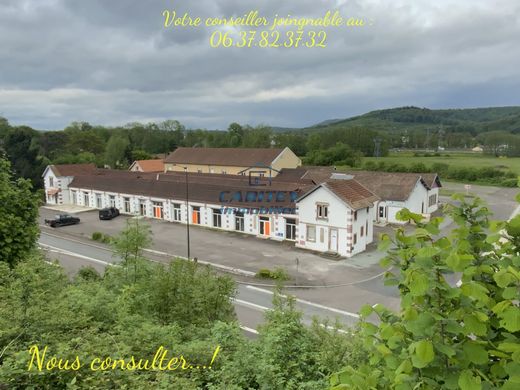 Ronchamp, Haute-Saôneの高級住宅