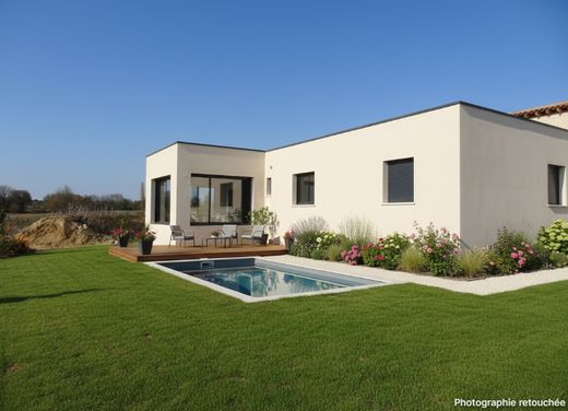 Villa Aujargues, Gard