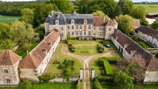 Castello a Lalande, Yonne