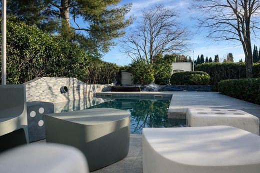 Villa in Pélissanne, Bouches-du-Rhône