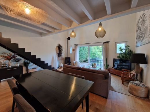 منزل ﻓﻲ Bègles, Gironde