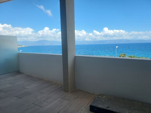 Apartment / Etagenwohnung in Ajaccio, Südkorsika