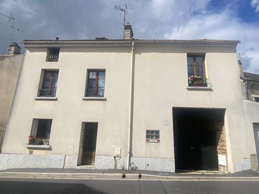 Apartment / Etagenwohnung in Margency, Val d'Oise
