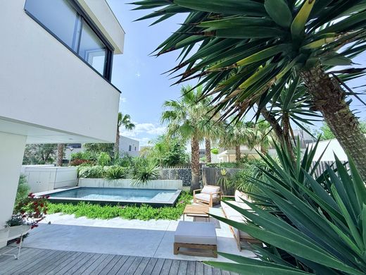 Luxe woning in Carnon-Plage, Hérault
