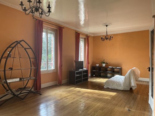 Элитный дом, Sucy-en-Brie, Val-de-Marne