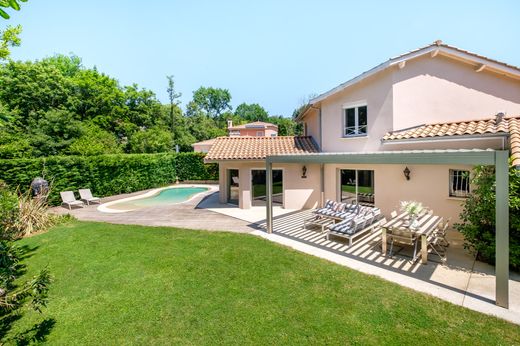 Casa de luxo - Écully, Ródano
