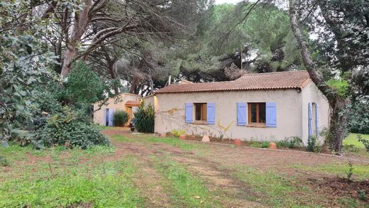 Πολυτελή κατοικία σε Saint-Gilles, Gard