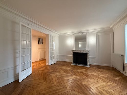 ‏דירה ב  Paris 08 Élysée, Paris