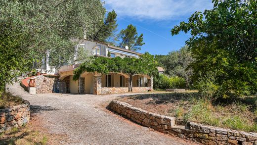 Luxus-Haus in Carnoules, Var