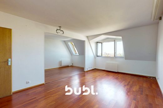Apartment in Rueil-Malmaison, Hauts-de-Seine