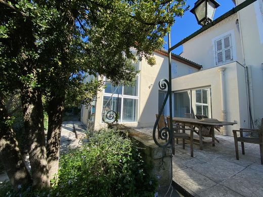 Casa de lujo en Nimes, Gard