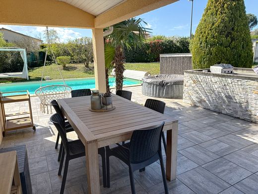 Luxury home in Rive-de-Gier, Loire
