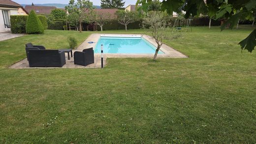 Villa in Geneuille, Doubs
