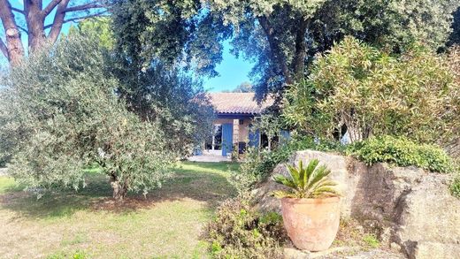 Maison de luxe à Sérignan-du-Comtat, Vaucluse