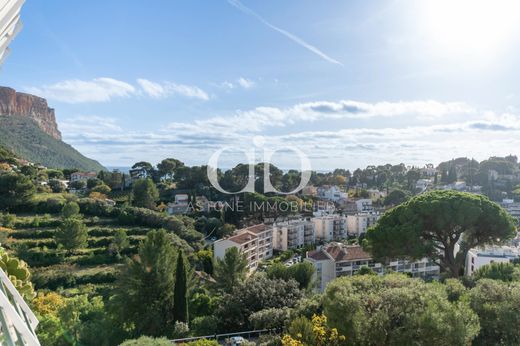Apartment / Etagenwohnung in Cassis, Bouches-du-Rhône