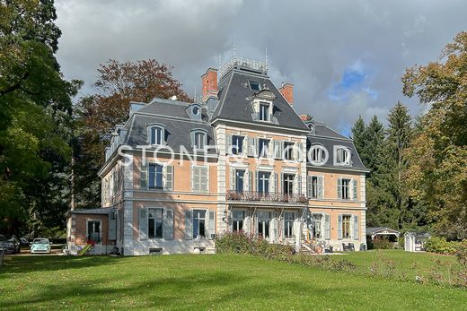 Appartement à Chevry, Ain