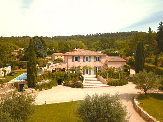 Luxury home in Villecroze, Var