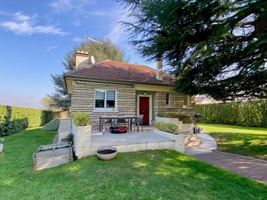Luxury home in Thoiry, Yvelines