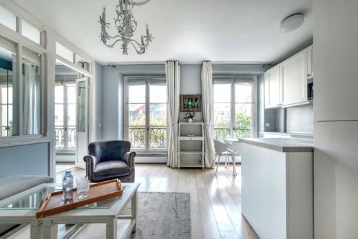 Apartament w Beaubourg, Marais, Notre Dame - Ile de La Cité, Paris