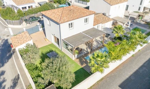 Willa w La Garde, Var