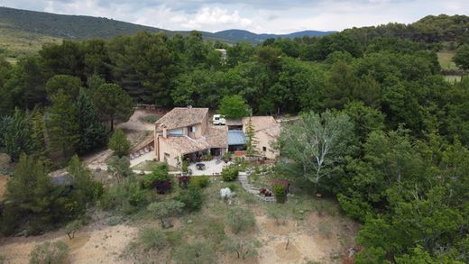 Casa di lusso a Lioux, Vaucluse