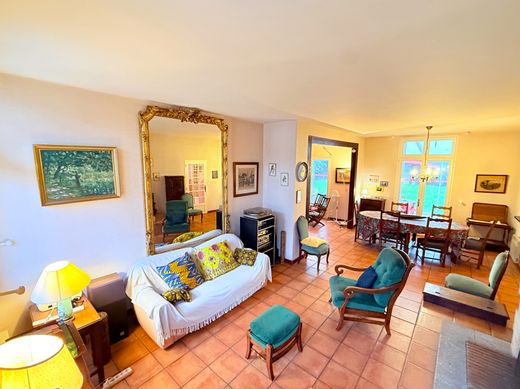 Luxury home in Arès, Gironde