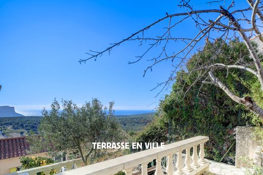 Casa di lusso a Carnoux-en-Provence, Bocche del Rodano