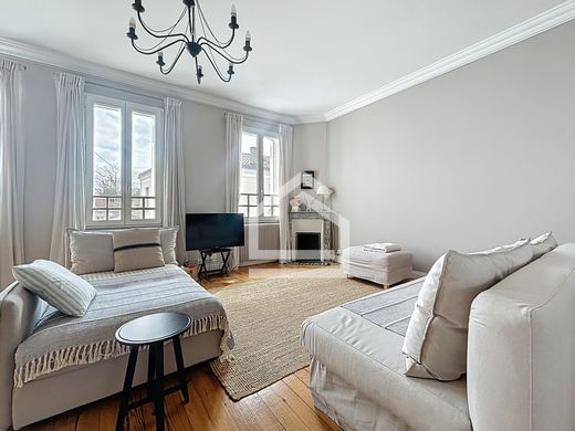 Luxus-Haus in Bordeaux, Gironde