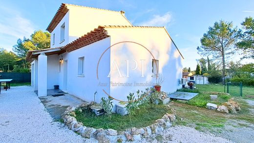 Luxury home in Bagnols-en-Forêt, Var