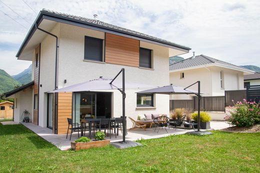 Luxury home in Doussard, Haute-Savoie