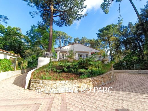 Maison de luxe à Saint-Georges-de-Didonne, Charente-Maritime