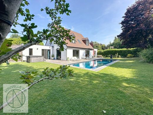 Croix, Northの高級住宅