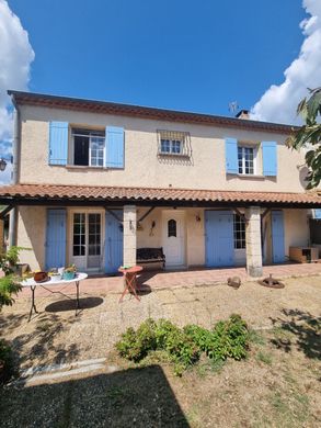 Villa in Raphèle-lès-Arles, Bouches-du-Rhône