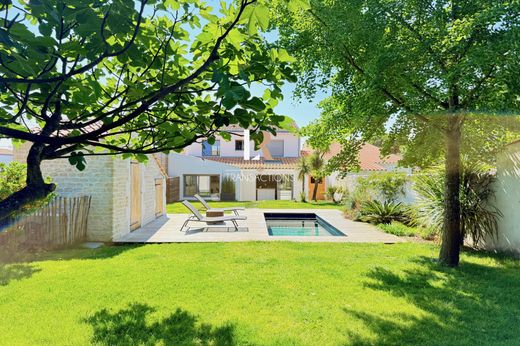 Casa di lusso a La Rochelle, Charente-Maritime