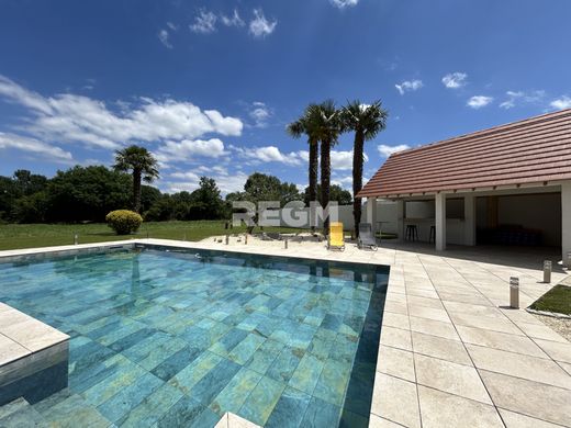 Luxe woning in Barzun, Pyrénées-Atlantiques