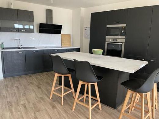 Apartment in Mantes-la-Ville, Yvelines