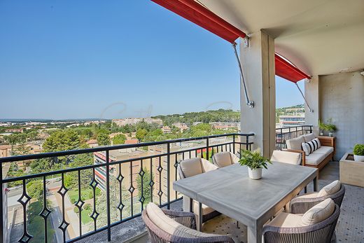 Piso / Apartamento en Aix-en-Provence, Bocas del Ródano