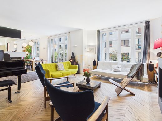 Apartment in Sorbonne, Jardin des Plantes, Saint-Victor, Paris