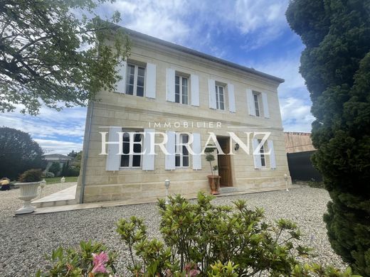 Luxury home in Libourne, Gironde